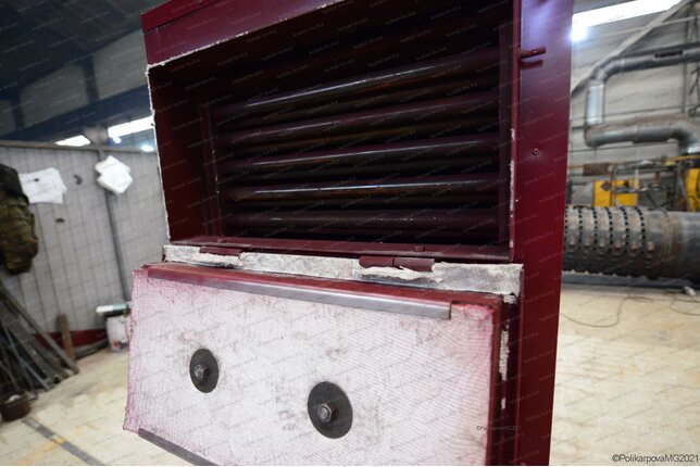 Угольный котел 0.25 МВт - люк для очистки конвективной части